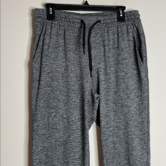 Lululemon | Men’s Soft Jersey Joggers in Heathered Black Size Large - Picture 3 of 7